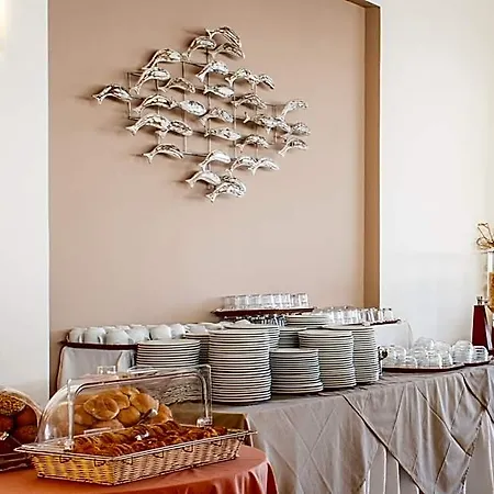 Chryssi Akti Hotel 3*