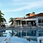Hotel Chryssi Akti 3*