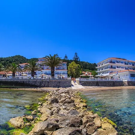 Hotel Chryssi Akti 3*