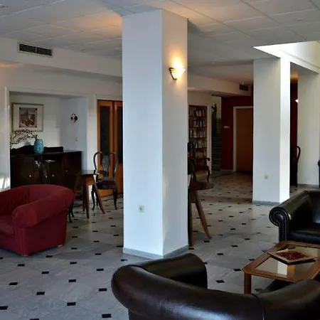 Hotel Chryssi Akti 3*